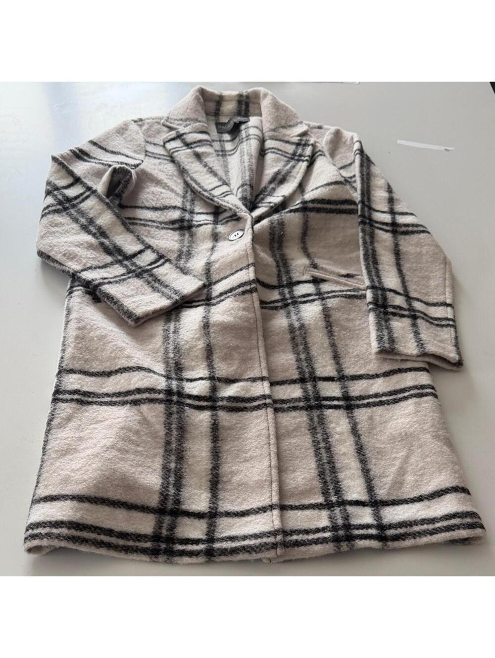 Rachel Zoe Cream and Black Plaid Blazer size small shacket